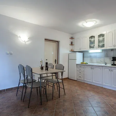 Дом отдыха Emi By Interhome *