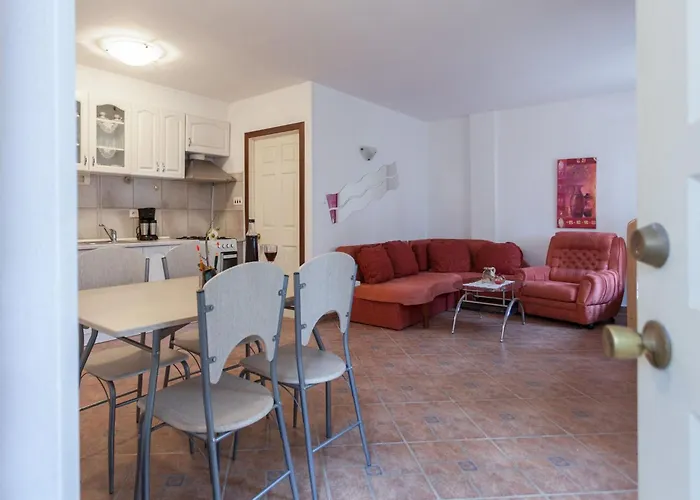 Emi By Interhome Бибинье